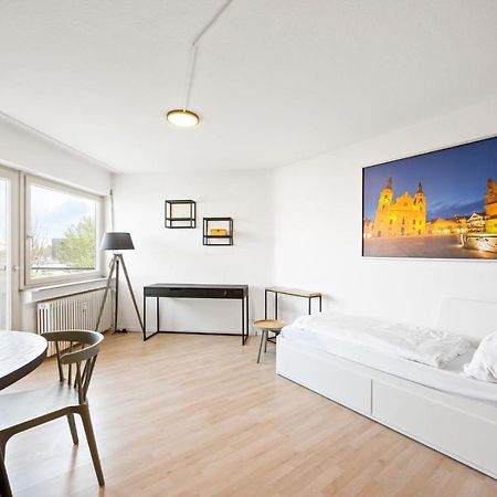 Sali Homes - Fewo Bluehendes Barock Ludwigsburg Exterior photo